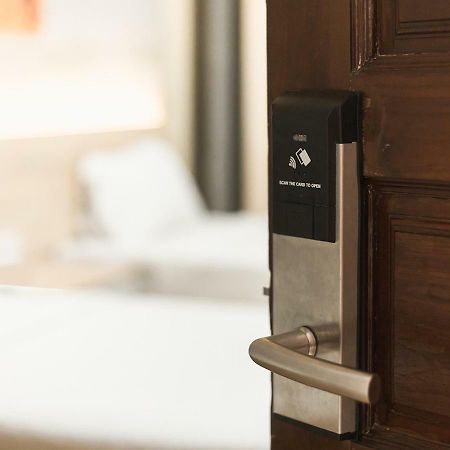 B2 Santitham Hotel Чиангмай Екстериор снимка