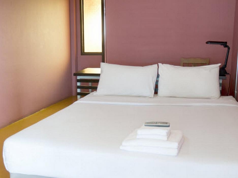 B2 Santitham Hotel Чиангмай Екстериор снимка