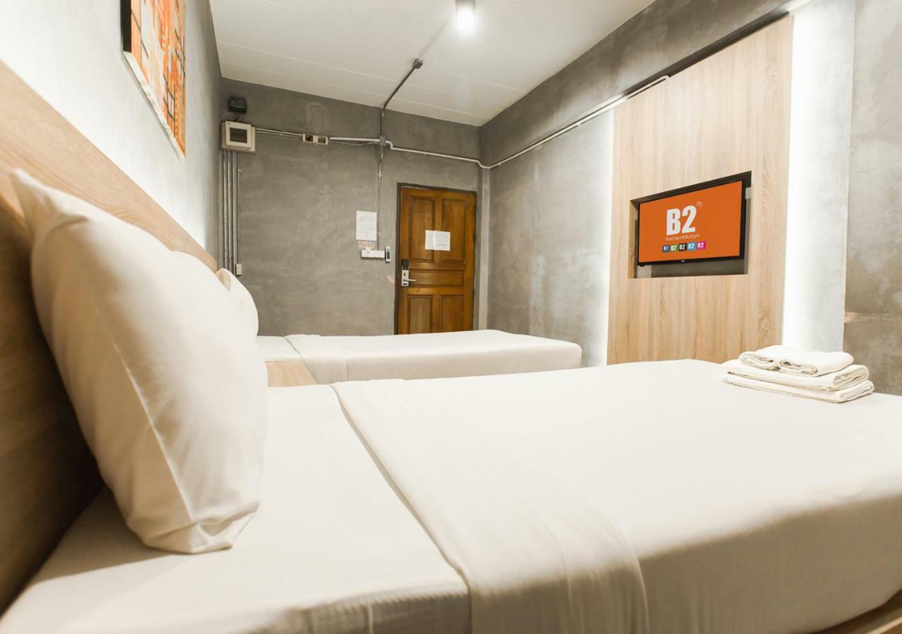 B2 Santitham Hotel Чиангмай Екстериор снимка