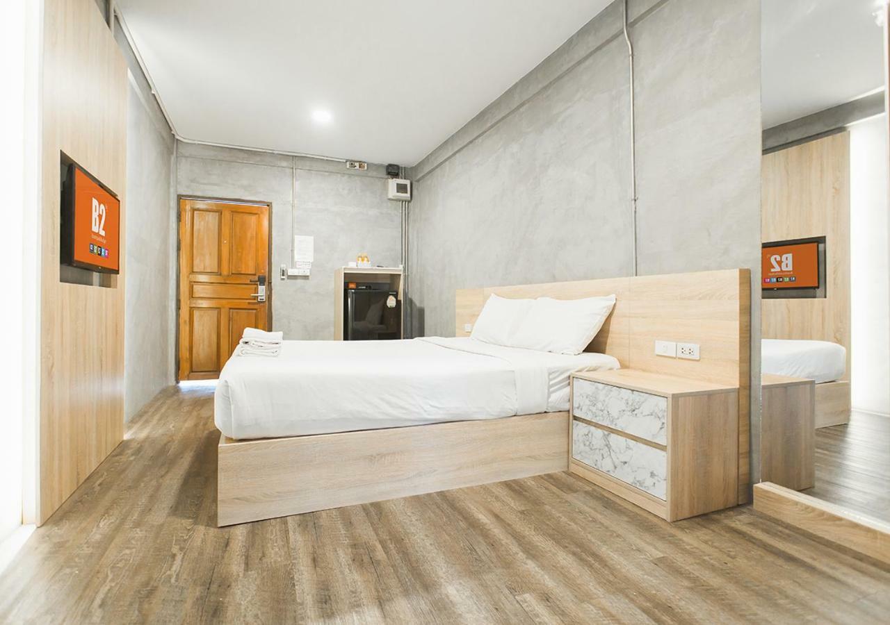 B2 Santitham Hotel Чиангмай Екстериор снимка