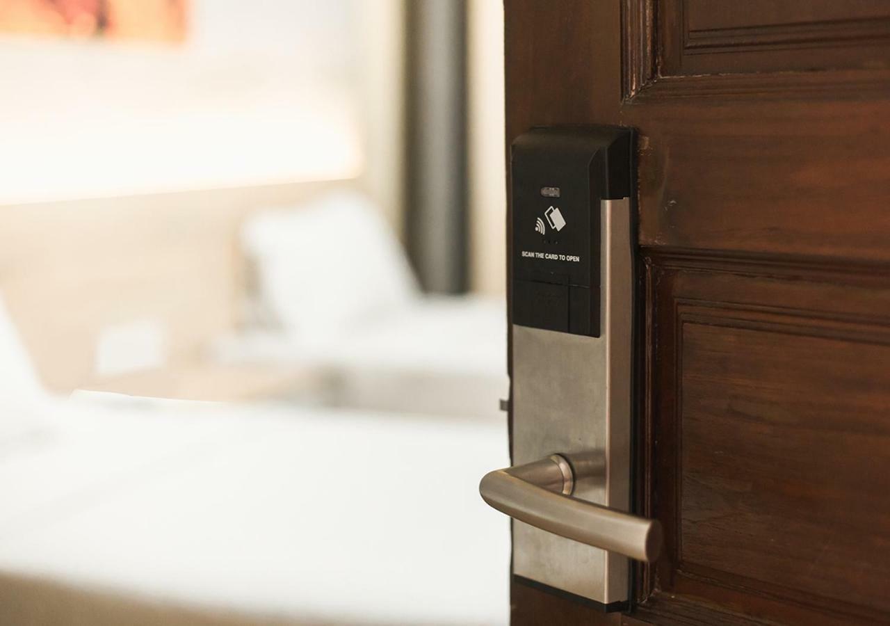 B2 Santitham Hotel Чиангмай Екстериор снимка