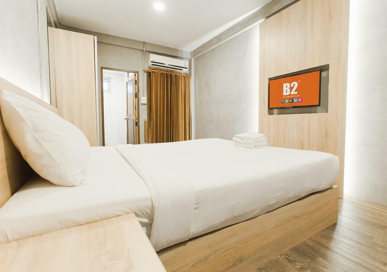 B2 Santitham Hotel Чиангмай Екстериор снимка