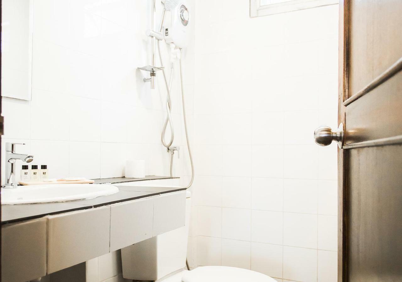 B2 Santitham Hotel Чиангмай Екстериор снимка